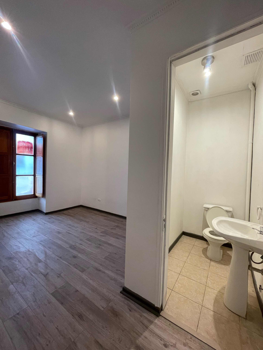 Venta Casa 5D en suite 3B Bellavista - Providencia