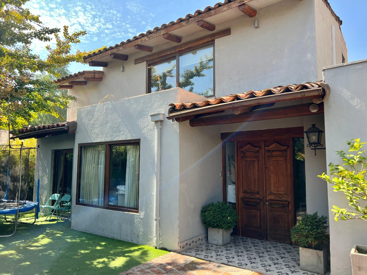 Venta Casa NO 4D en suite 4B 2E 1B Juan XXIII - Vitacura