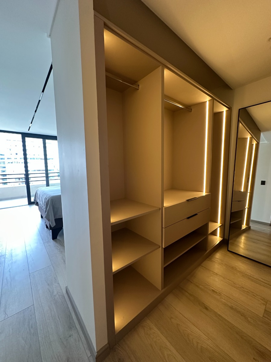 Venta Departamento SO 3D 3B 2E 1B Barrio El Golf - Las Condes