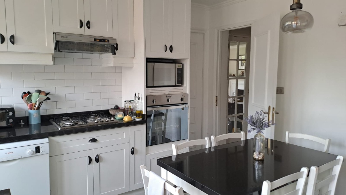 Venta Casa P 4D 2B 4E 1B Rotonda Atenas - Las Condes