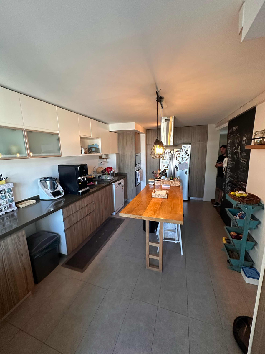 Arriendo Departamento 3D 2B 1E 1B Barrio El Golf - Las Condes