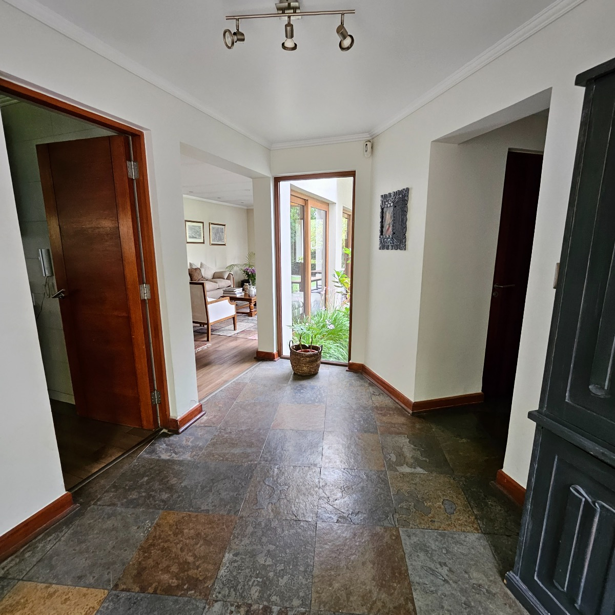 Venta Casa NO 7D en suite Walk-in cl&oacute;set 5B 4E 1B Los Dominicos - Las Condes