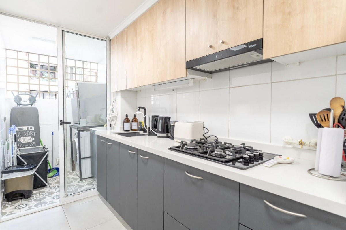 Arriendo Departamento 2D Barrio El Golf - Las Condes