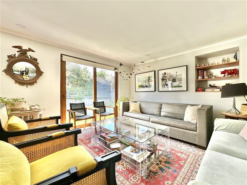 Venta Casa Nor-Oriente 3D 3B 1E 1B Metro Escuela Militar - Las Condes