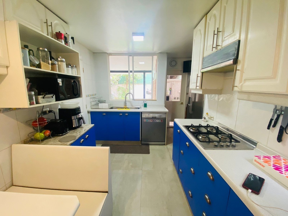 Venta Casa NO 4D 4B 2E 1B La Dehesa - Lo Barnechea