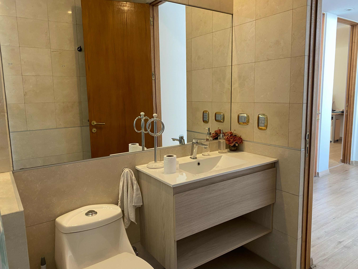 Arriendo Casa 7D 8B 5E 1B Los Dominicos - Las Condes