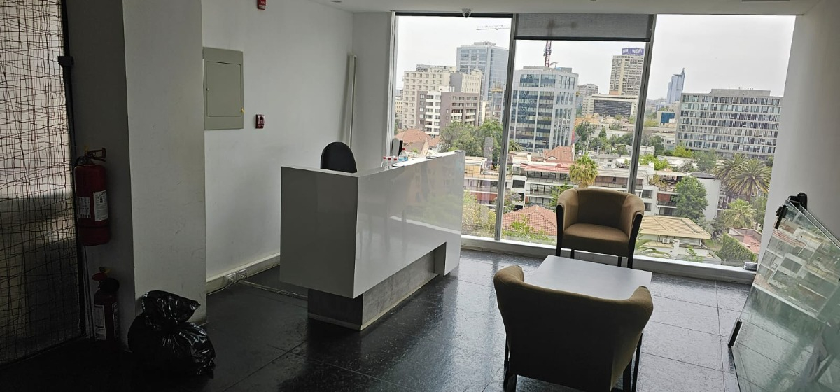 Arriendo Oficina 2B 3E 1B Pedro de Valdivia - Providencia