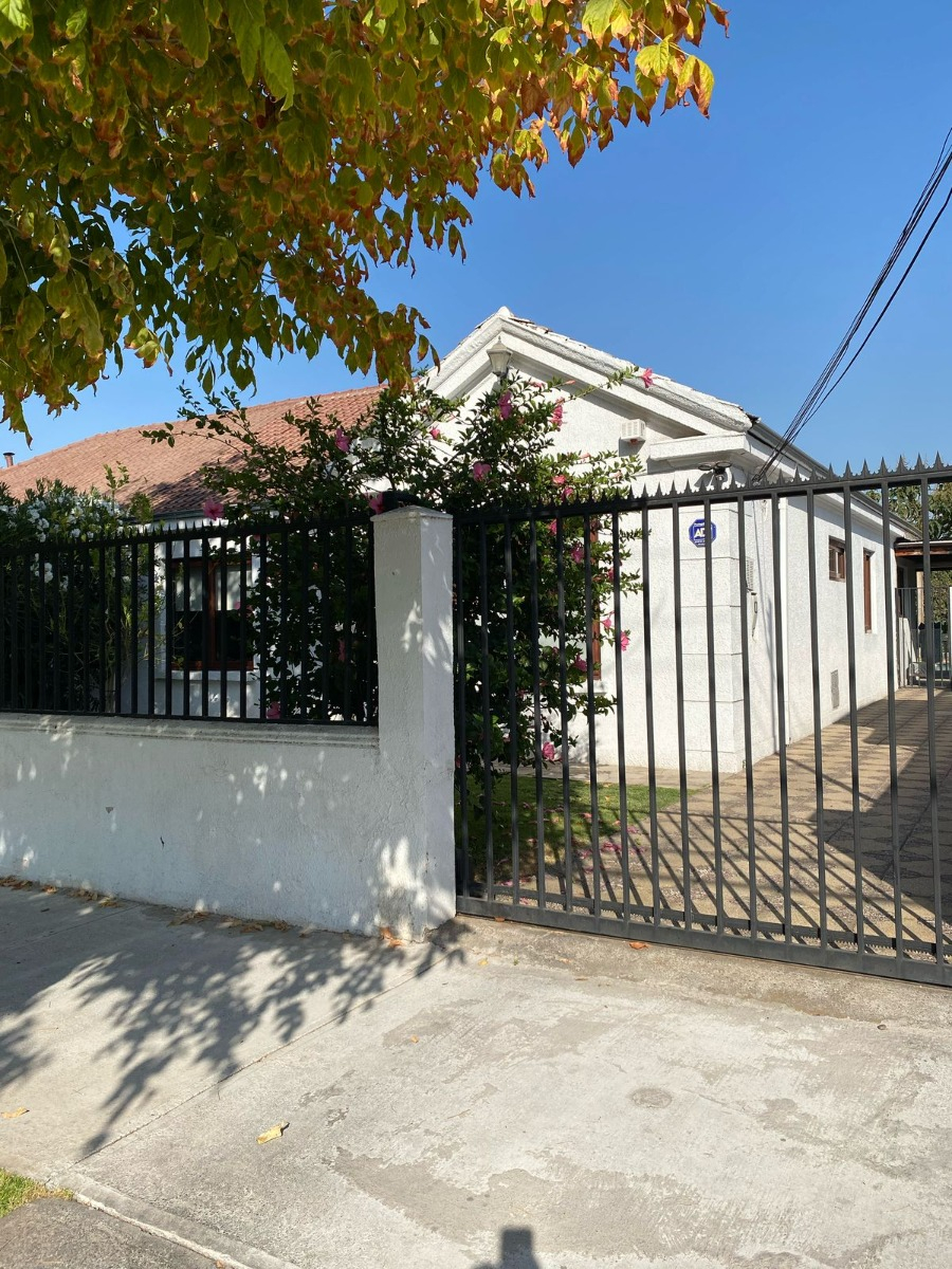 Venta Casa NO 3D 4B 3E 1Bd Parque Bot&aacute;nico - &Ntilde;u&ntilde;oa