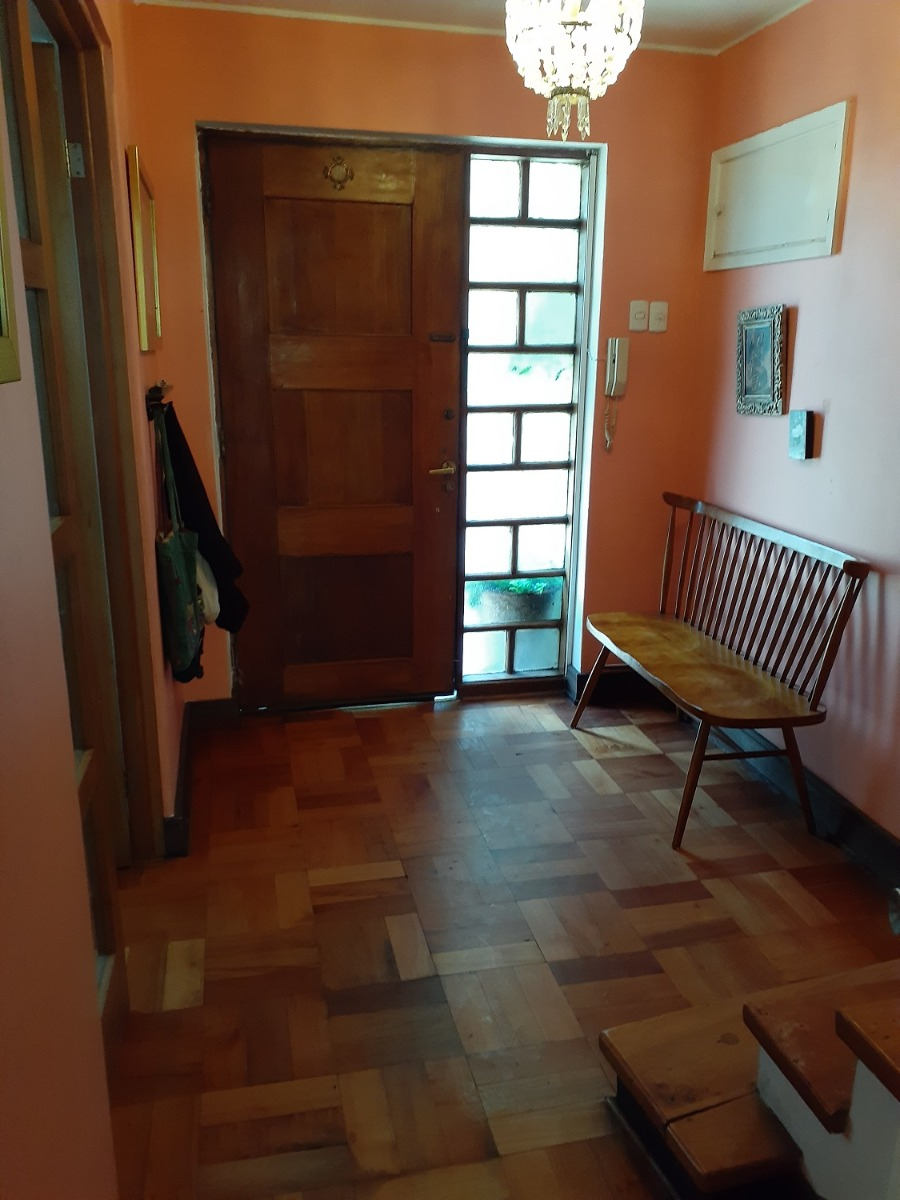 Arriendo Casa NO 4D 3B 1E 1B Barrio El Golf - Las Condes