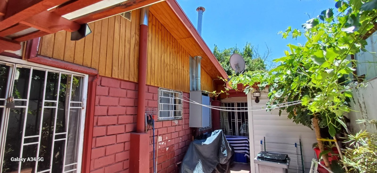 Venta Casa 3D Walk-in cl&oacute;set 2B 2E 1B Rotonda Atenas - Las Condes