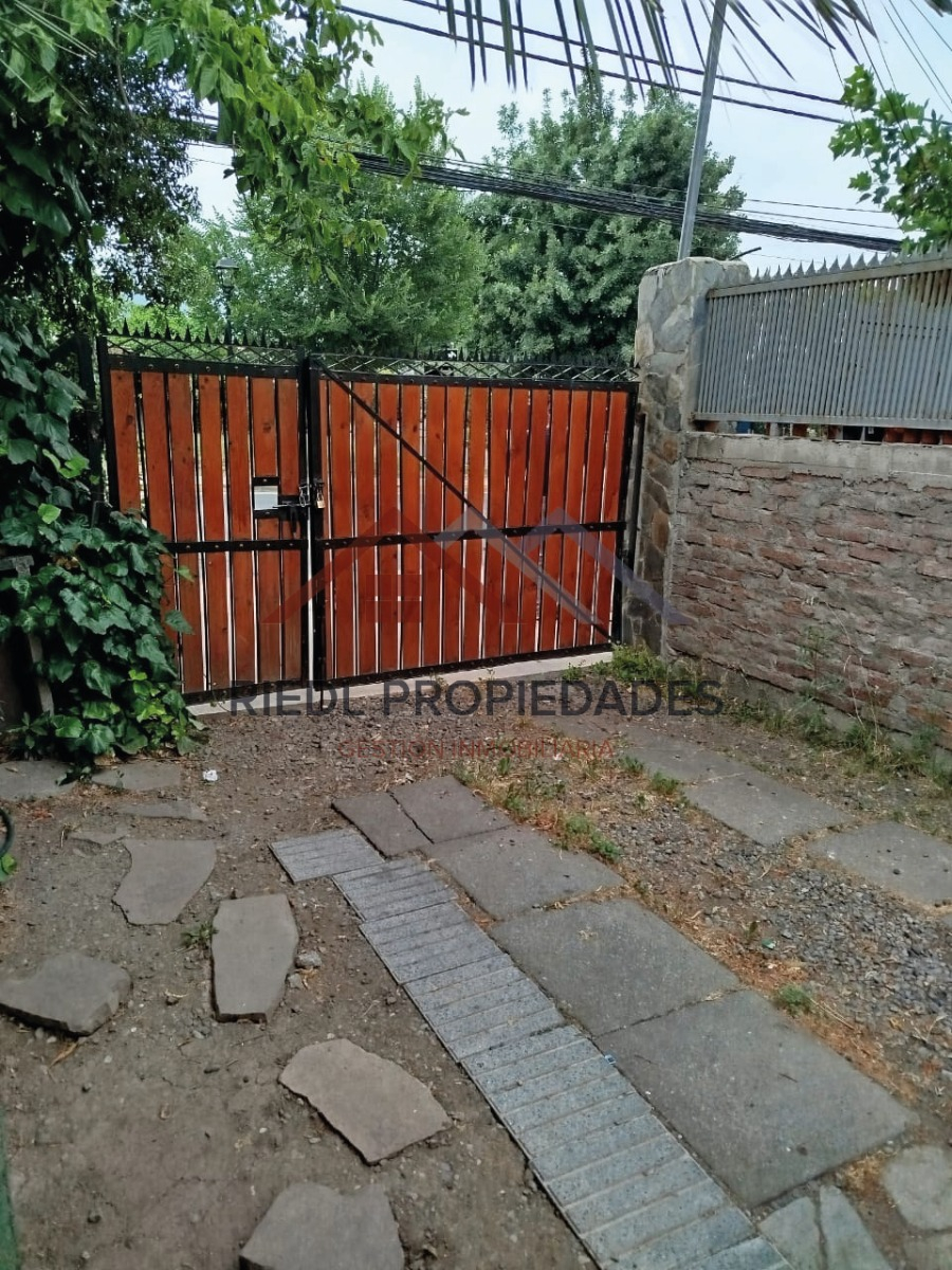 Venta Casa NOSP 3D 1B 2E 1B Antigua Lo Barnechea - Lo Barnechea