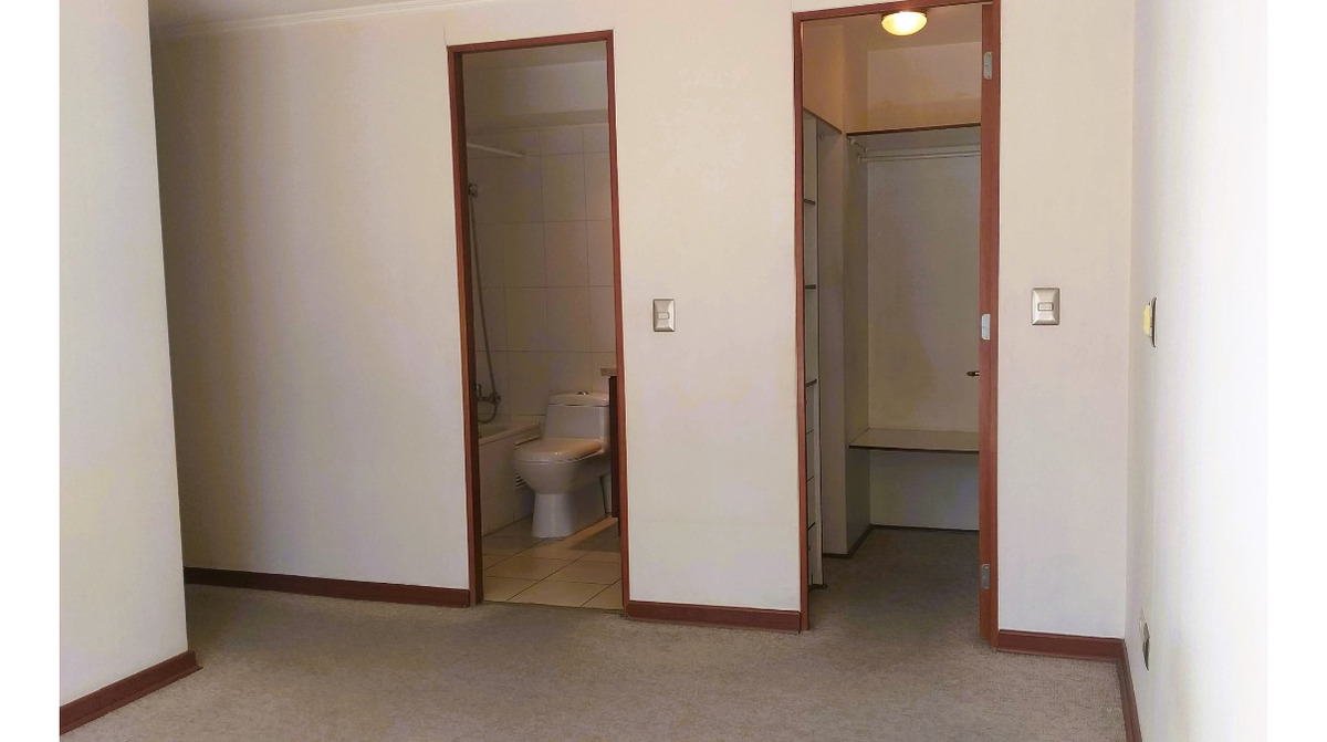 Venta Departamento NO 2D en suite Walk-in cl&oacute;set 2B 2E 1B  - Providencia