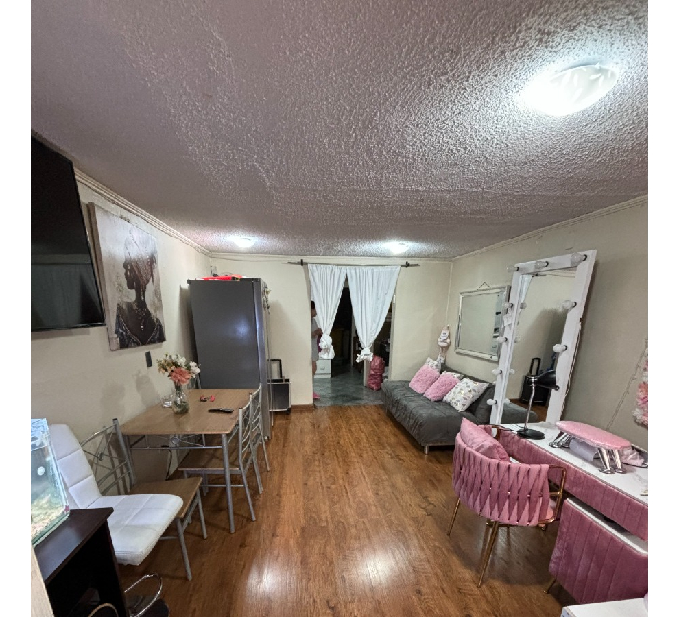 Venta Casa NO 3D 1B 1E 1B Plaza San Enrique - Lo Barnechea