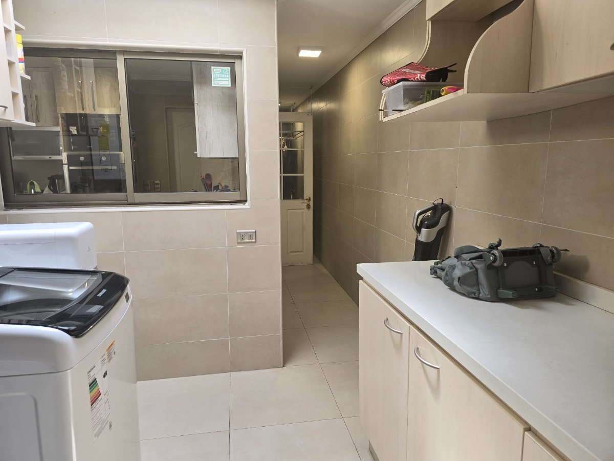 Venta Casa P 5D 4B 2E 2B San Carlos de Apoquindo - Las Condes