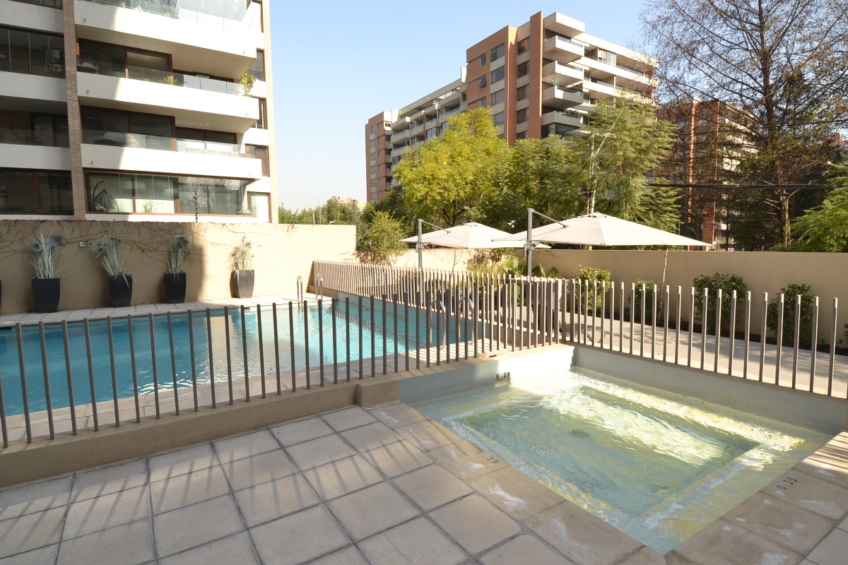 Venta Departamento SO 3D en suite Walk-in cl&oacute;set 3B 2E 1B Parque Arauco - Las Condes