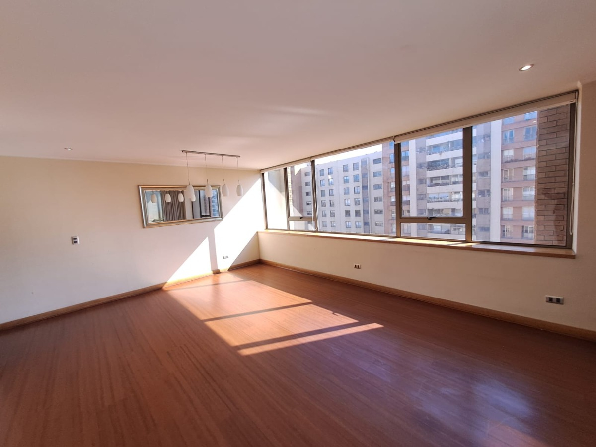 Arriendo Departamento NO 3D en suite Walk-in cl&oacute;set 3B 2E 1B Parque Arauco - Las Condes
