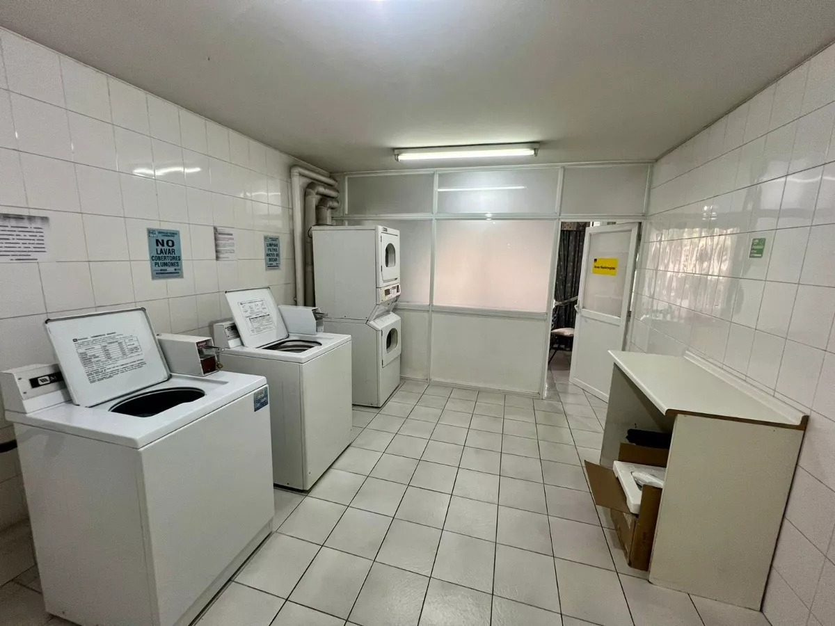 Venta Departamento SO 4D en suite Walk-in cl&oacute;set 3B 2E 1B Metro Escuela Militar - Las Condes