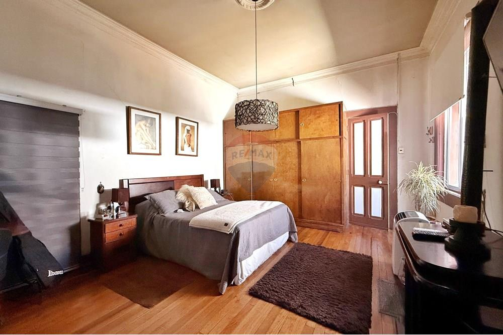 Venta Casa N 7D 4B 2E 1Bd Barrio Yungay - Santiago