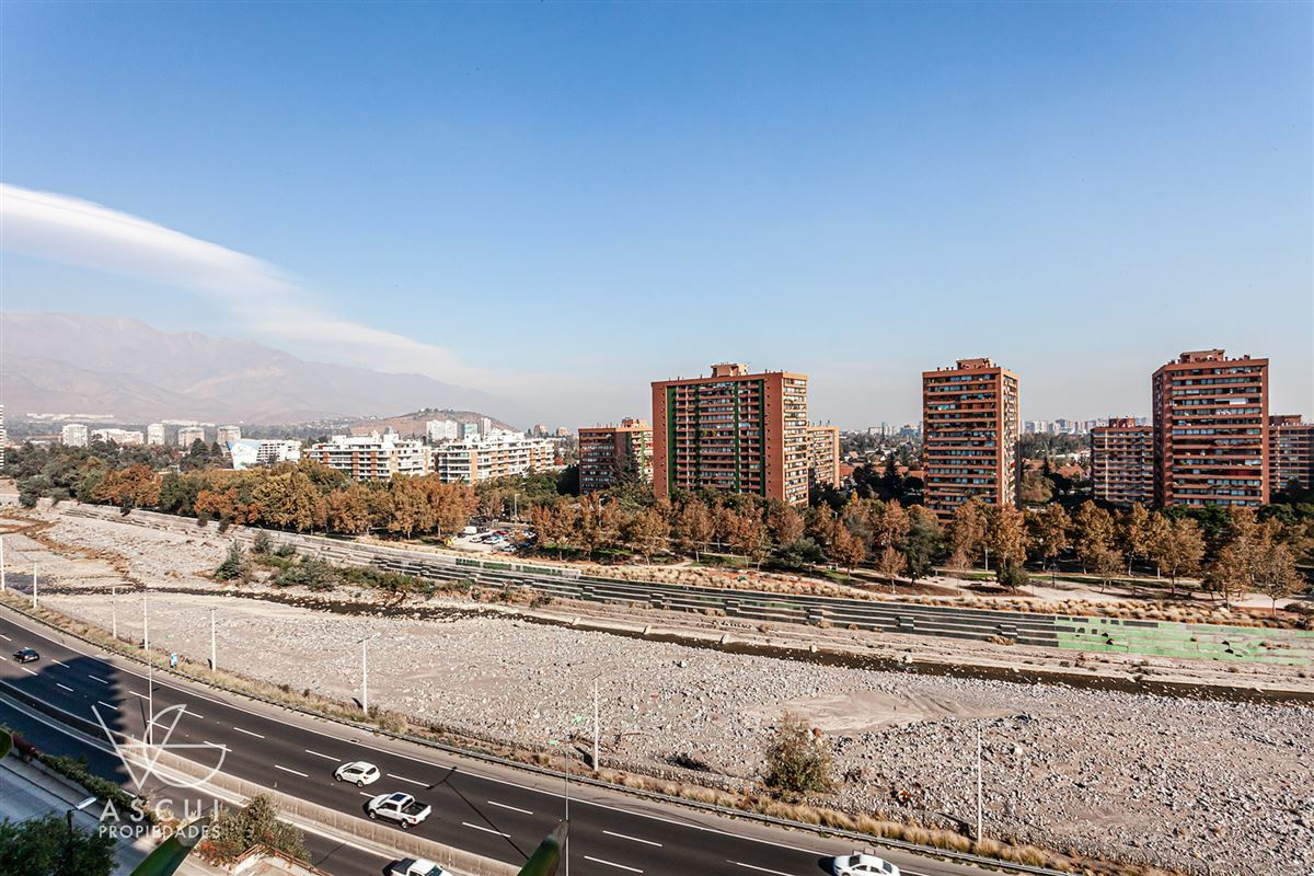 Venta Departamento S 3D en suite 3B 1E 1B Lo Curro - Vitacura