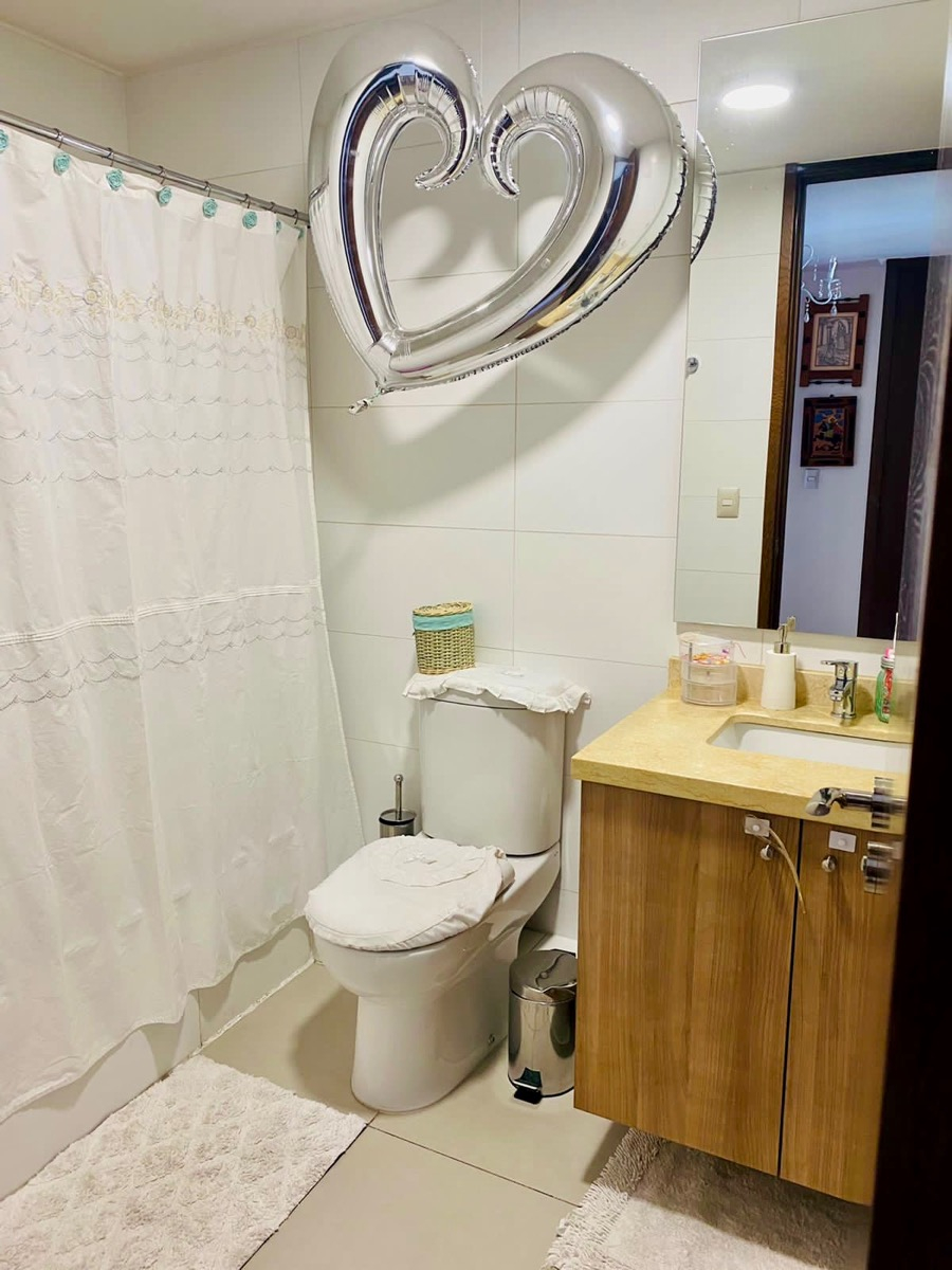 Arriendo Departamento SO 4D en suite Walk-in cl&oacute;set 3B 2E 1B  - Vitacura