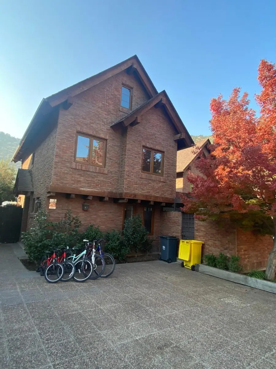 Venta Casa NO 4D en suite Walk-in cl&oacute;set 3B 2E 1B Los Trapenses - Lo Barnechea