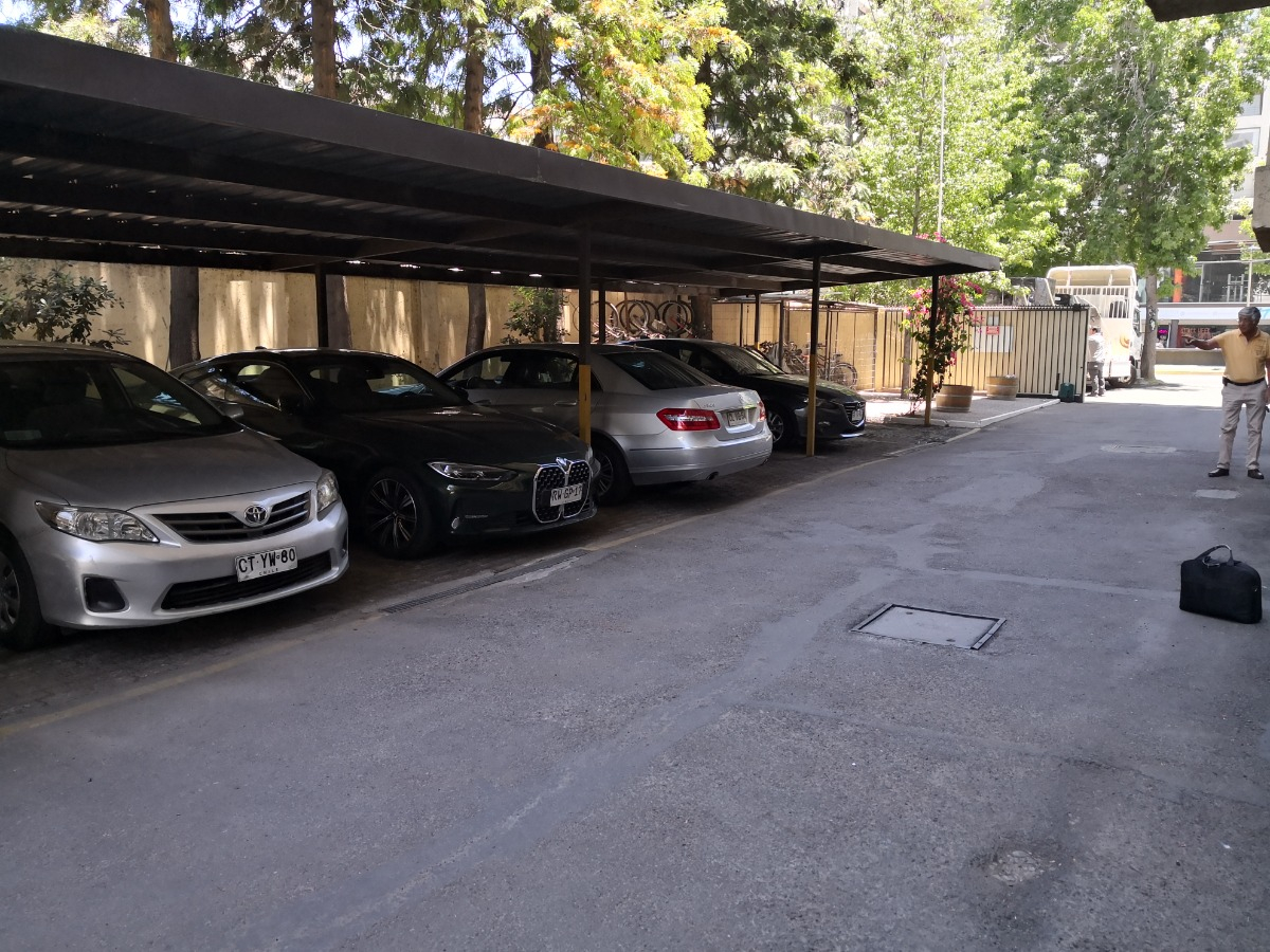 Arriendo Departamento N 3D en suite 2B 1E 1B Rotonda Atenas - Las Condes