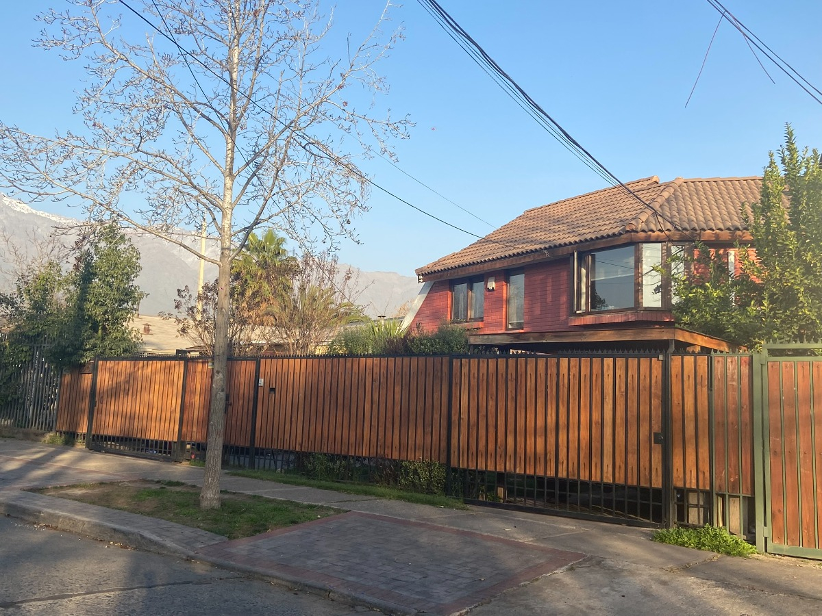 Venta Casa 4D Francisco de Villagra - La Reina