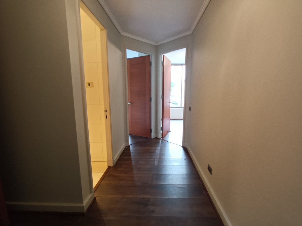 Arriendo Departamento NP 3D en suite Walk-in cl&oacute;set 2B 2E 1B Borde R&iacute;o - Casa Piedra - Vitacura