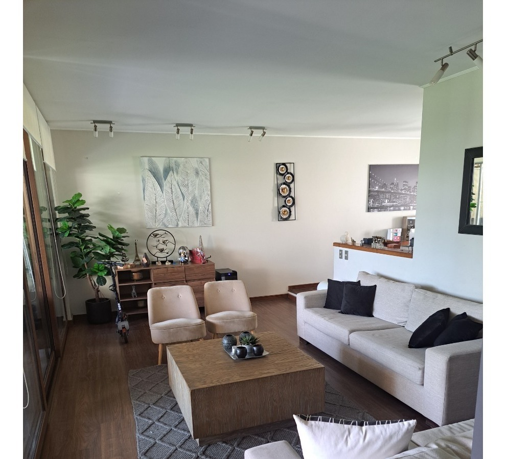 Venta Casa NP 4D en suite Walk-in cl&oacute;set 3B 2E Chicureo - Colina