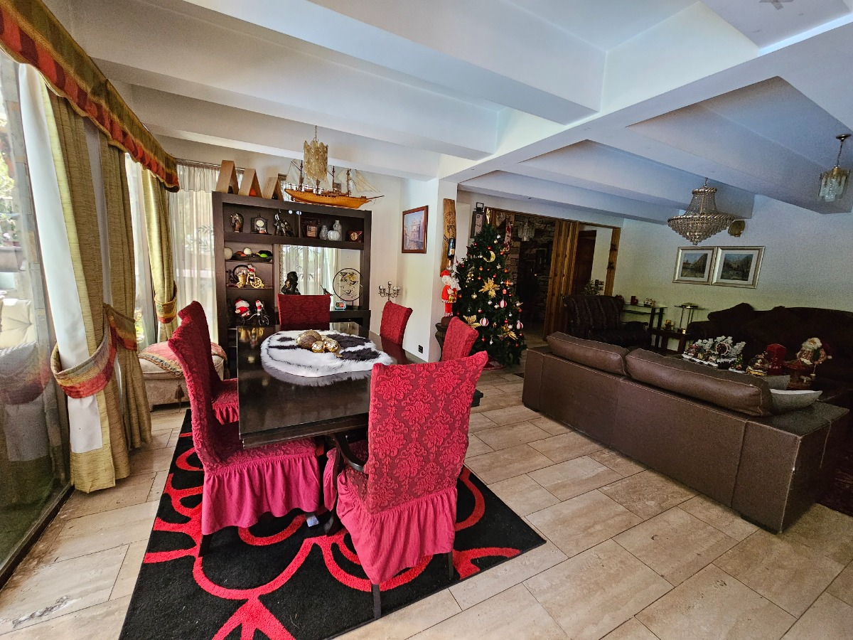 Venta Casa O 5D en suite Walk-in cl&oacute;set 7B 9E 2B Los Dominicos - Las Condes