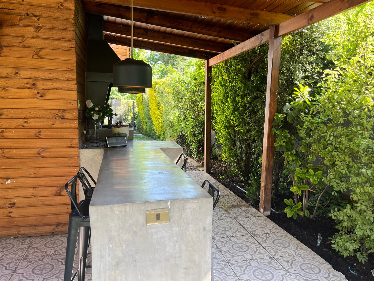 Venta Casa NO 6D en suite 5B 2E 2B La Dehesa - Lo Barnechea