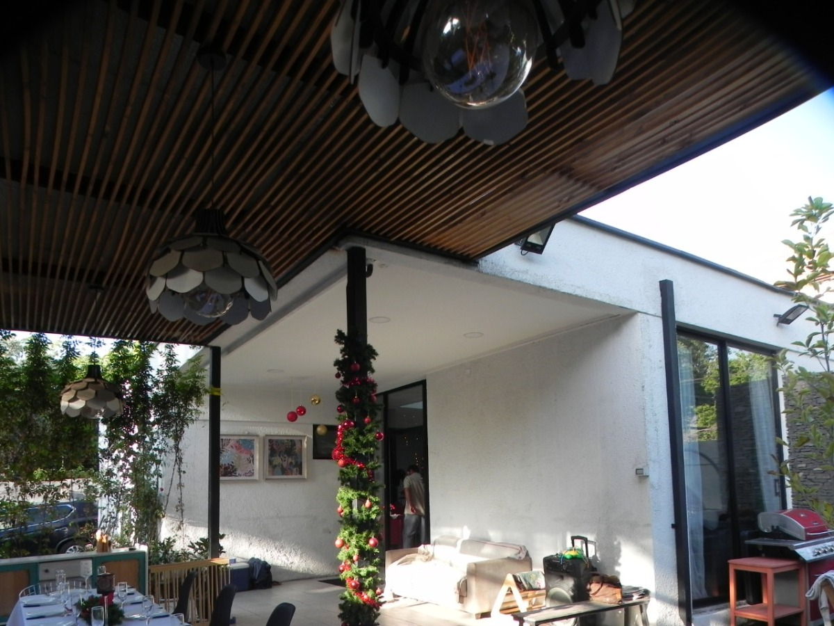 Arriendo Casa P 4D en suite Walk-in cl&oacute;set 3B 2E 1B Rotonda Atenas - Las Condes