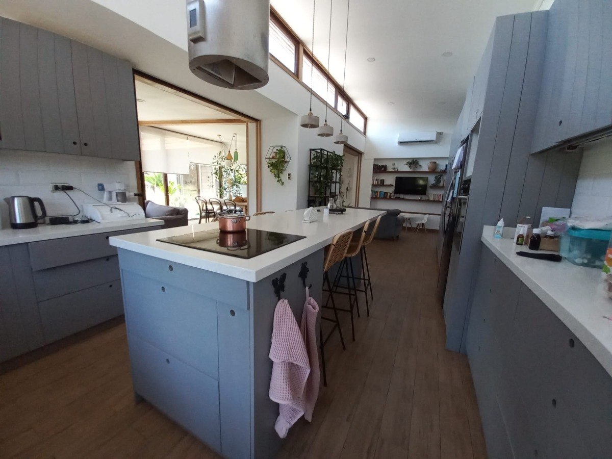 Venta Casa NP 4D en suite Walk-in cl&oacute;set 3B 4E 2B Chicureo - Colina