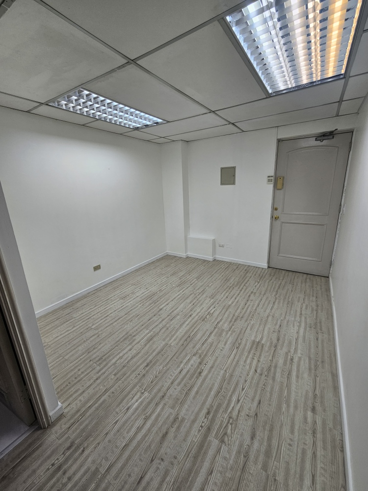 Venta Oficina P 1B 1E Juan XXIII - Vitacura