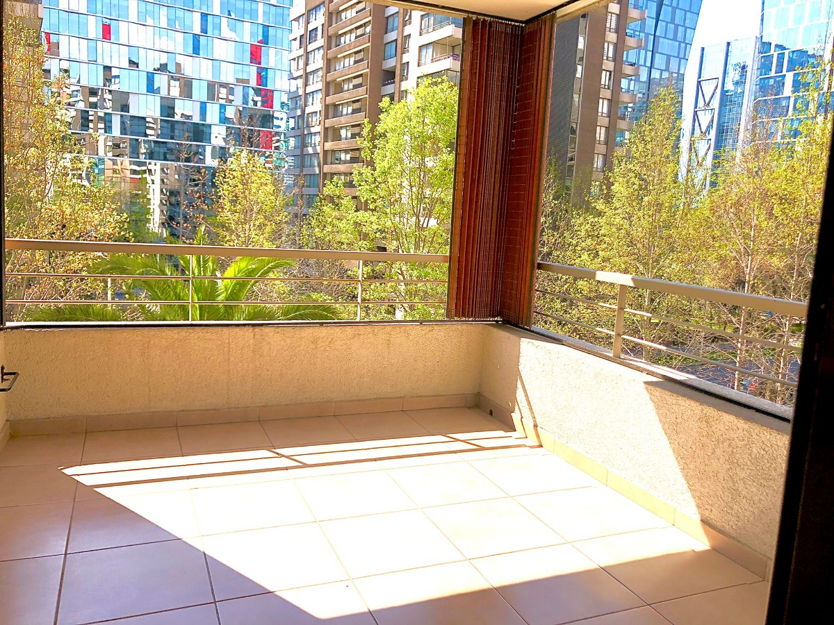 Arriendo Departamento NP 4D en suite Walk-in cl&oacute;set 4B 2E 1B Metro Manquehue - Apumanque - Las Condes