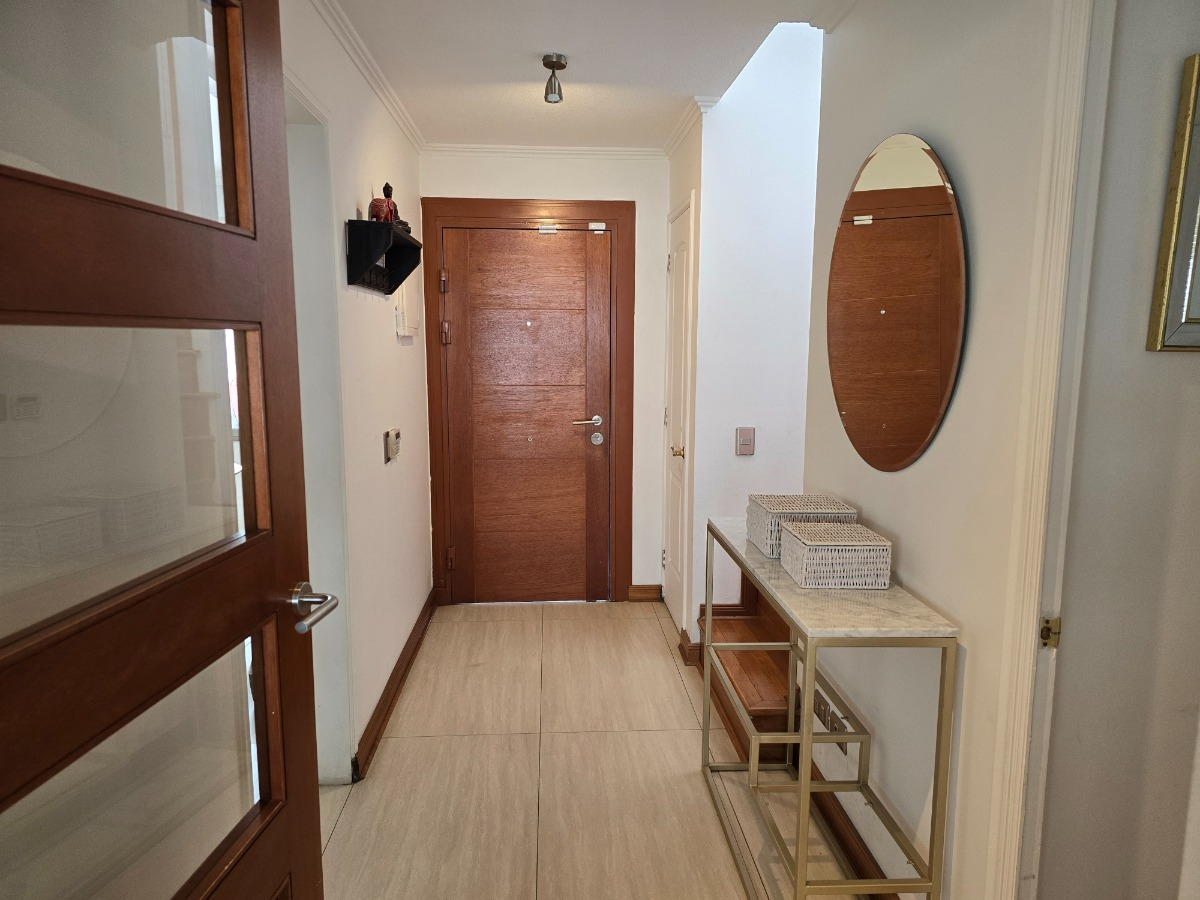 Venta Casa P 5D 4B 2E 2B San Carlos de Apoquindo - Las Condes