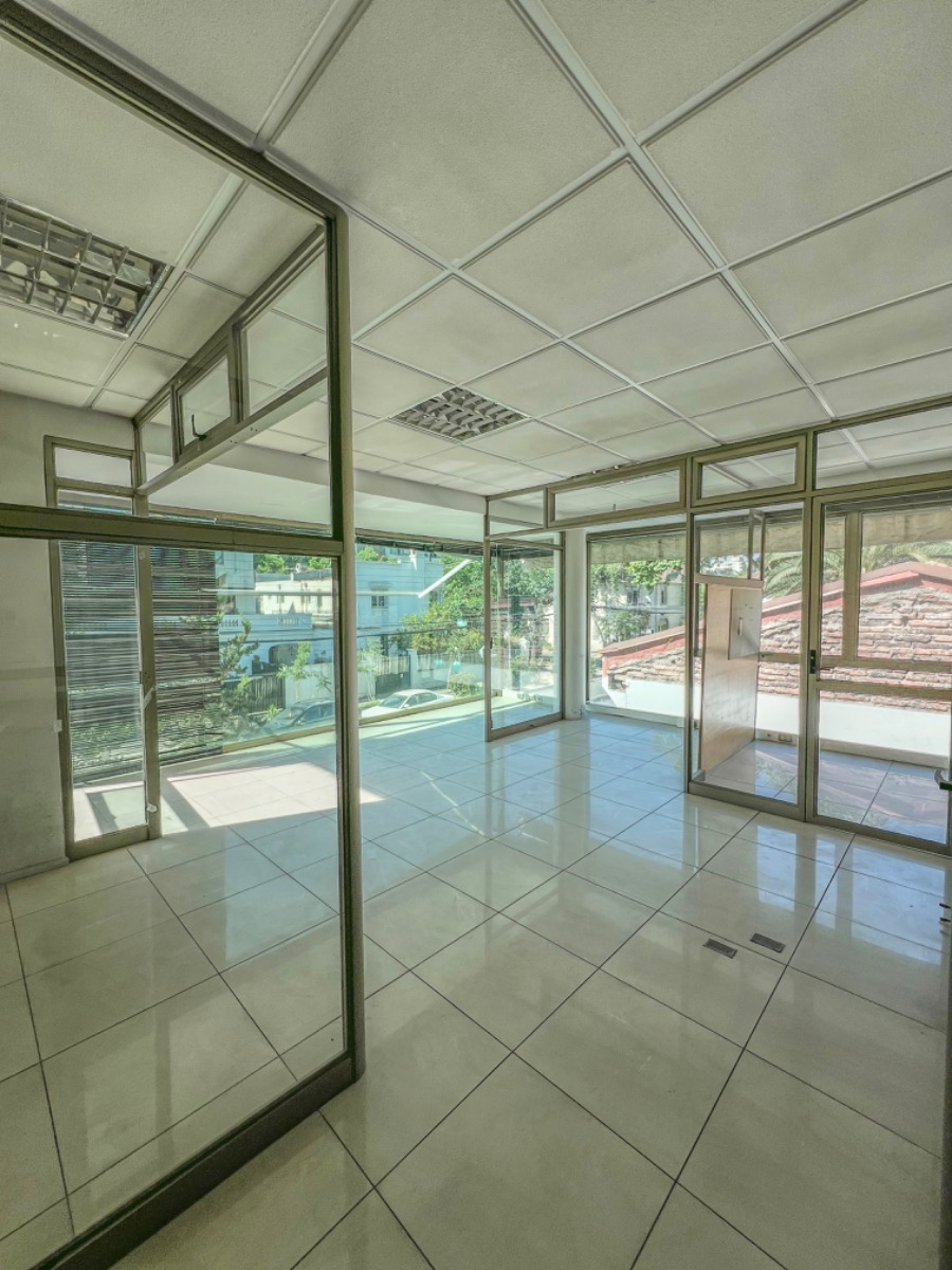 Arriendo Oficina 5B 10E 2B Barrio Italia - Providencia