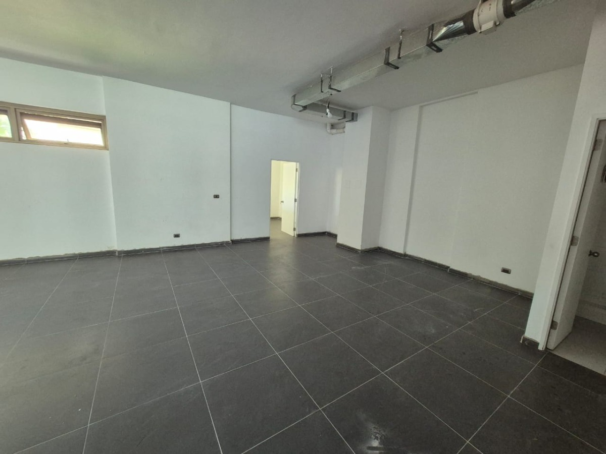 Venta Oficina NP 1B 2E 1B Los Leones - Providencia