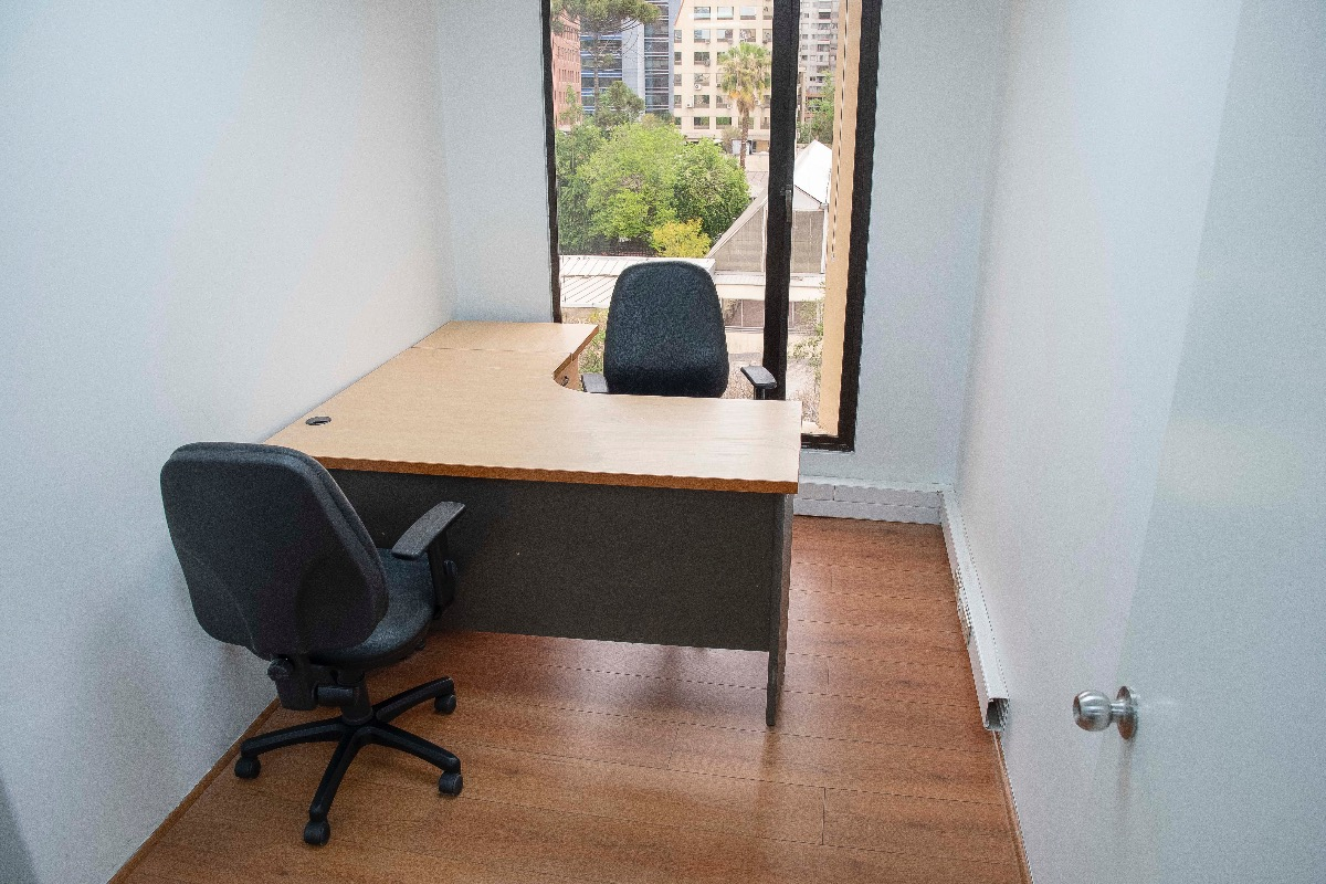 Arriendo Oficina P 3B 3E Pedro de Valdivia - Providencia