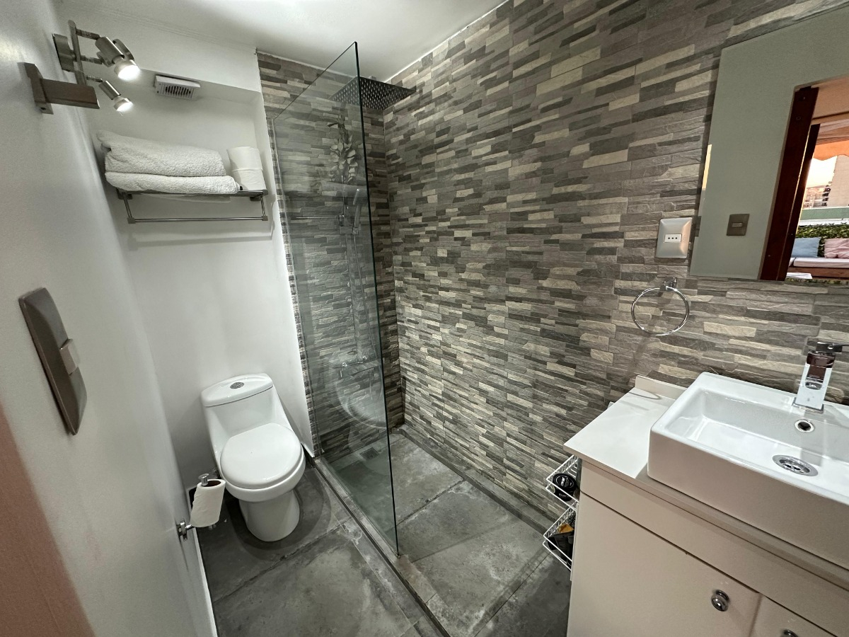 Venta Departamento P 2D en suite 2B 2E 1Bd Rotonda Atenas - Las Condes