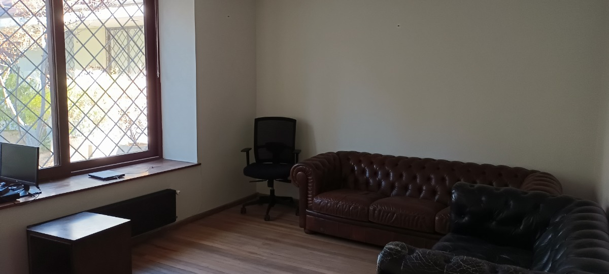 Arriendo Casa 4D San Dami&aacute;n - Las Condes