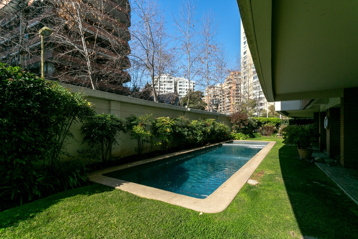 Arriendo Departamento NOSP 3D en suite Walk-in cl&oacute;set 4B 2E 1B Barrio El Golf - Las Condes