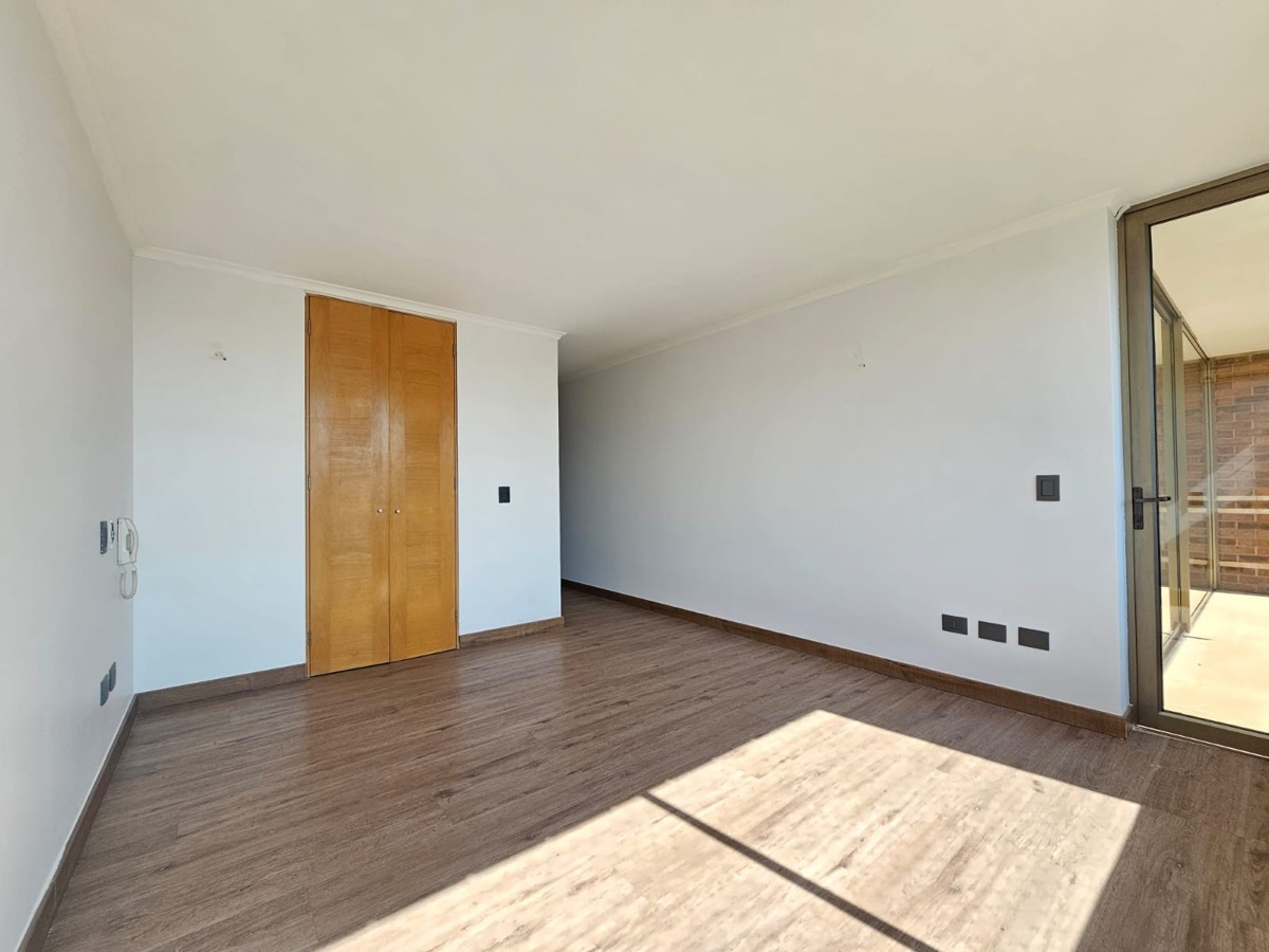 Venta Departamento NP 4D en suite Walk-in cl&oacute;set 3B 2E 1B Metro Escuela Militar - Las Condes