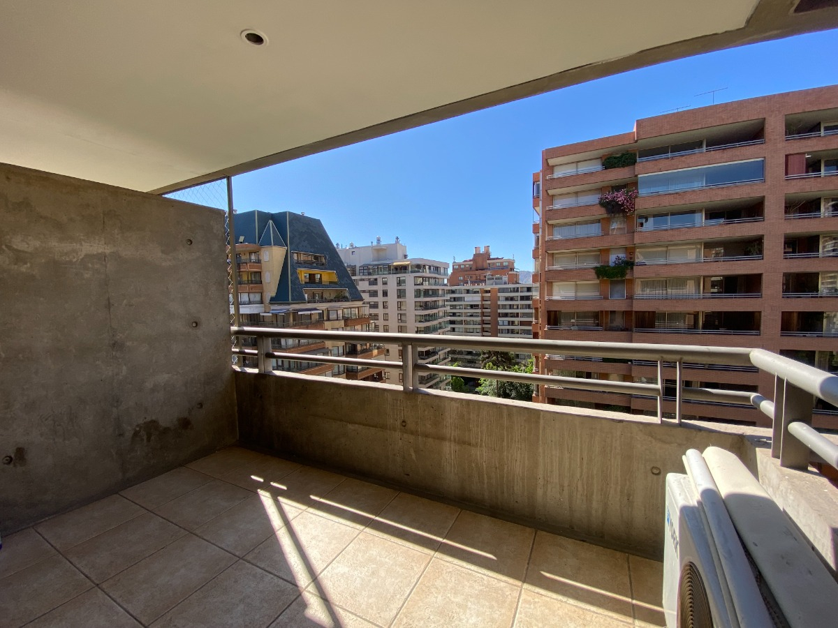 Arriendo Departamento NO 1D en suite 1B 1E 1B Metro Escuela Militar - Las Condes