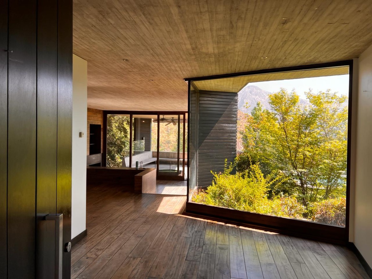 Venta Casa NO 4D 6B 3E 2B La Dehesa - Lo Barnechea