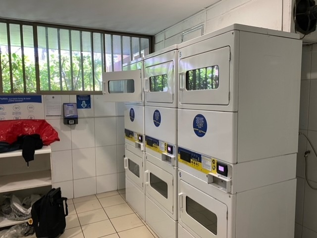 Arriendo Departamento SP 2D en suite Walk-in cl&oacute;set 2B 1E 1B Barrio El Golf - Las Condes