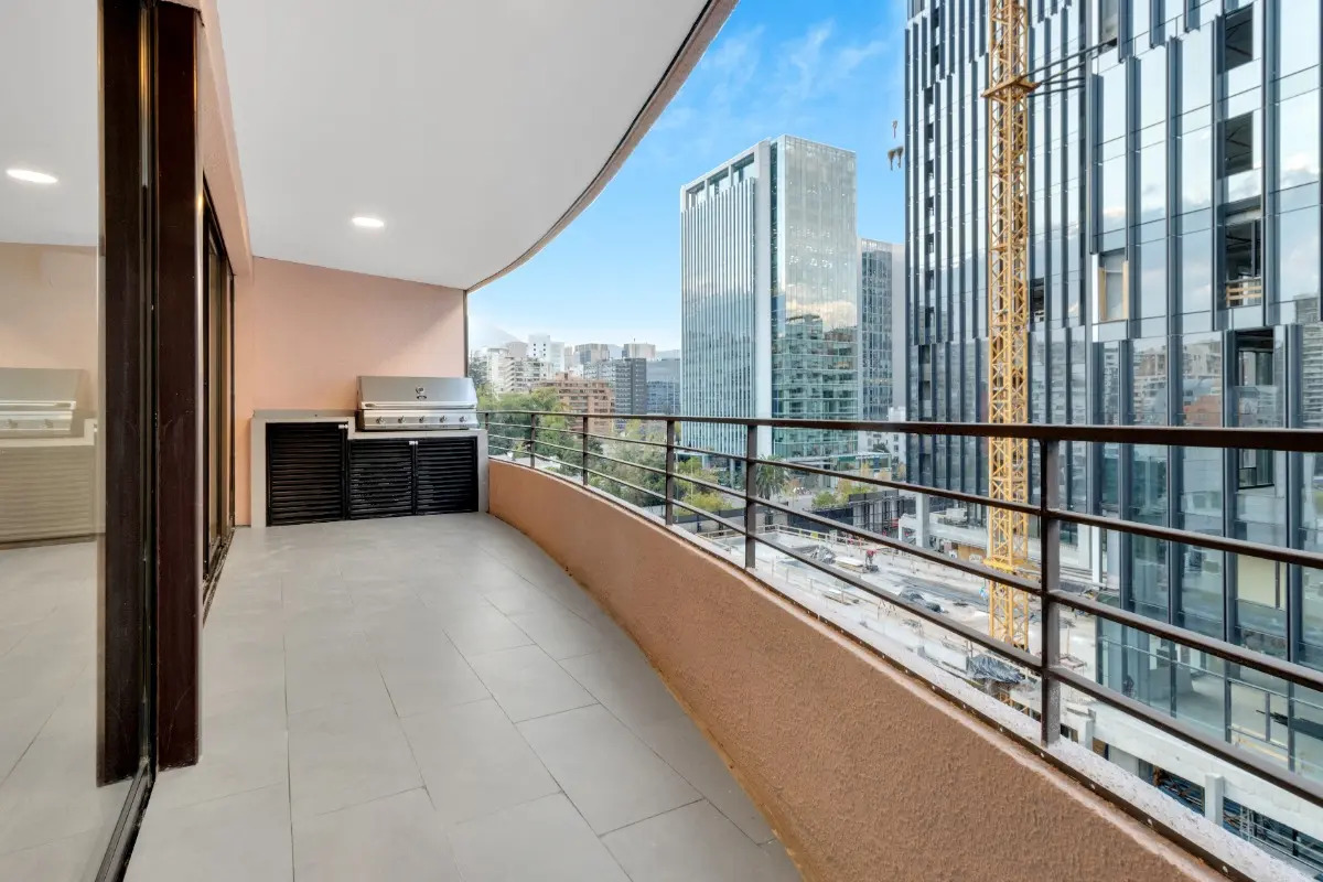 Venta Departamento O 2D en suite Walk-in cl&oacute;set 2B 1E 2B Metro Manquehue - Apumanque - Las Condes