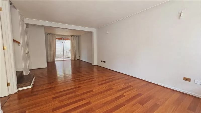 Venta Casa 4D 2B 1E Estadio Nacional - &Ntilde;u&ntilde;oa