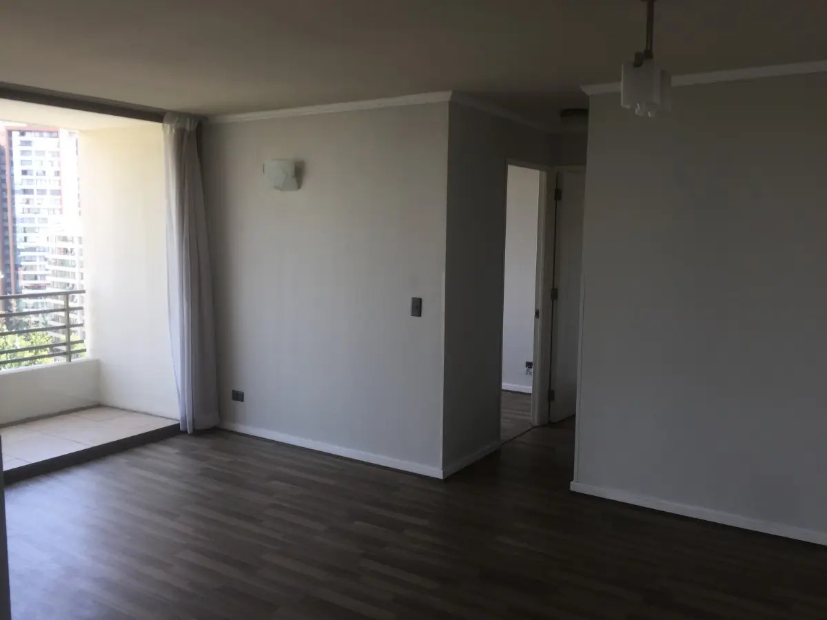Arriendo Departamento SO 2D en suite Walk-in cl&oacute;set 2B 1E 1B Metro Manquehue - Apumanque - Las Condes