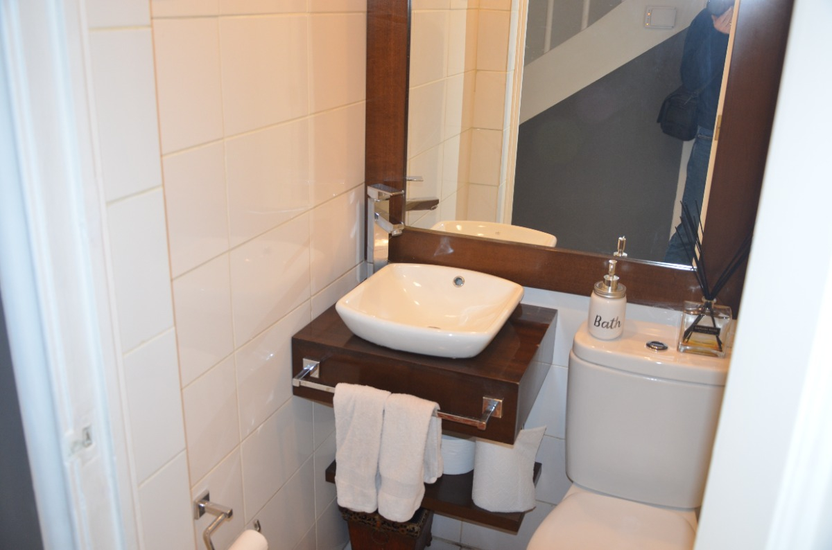 Arriendo Casa NOSP 4D 3B 1E 1B Barrio El Golf - Las Condes